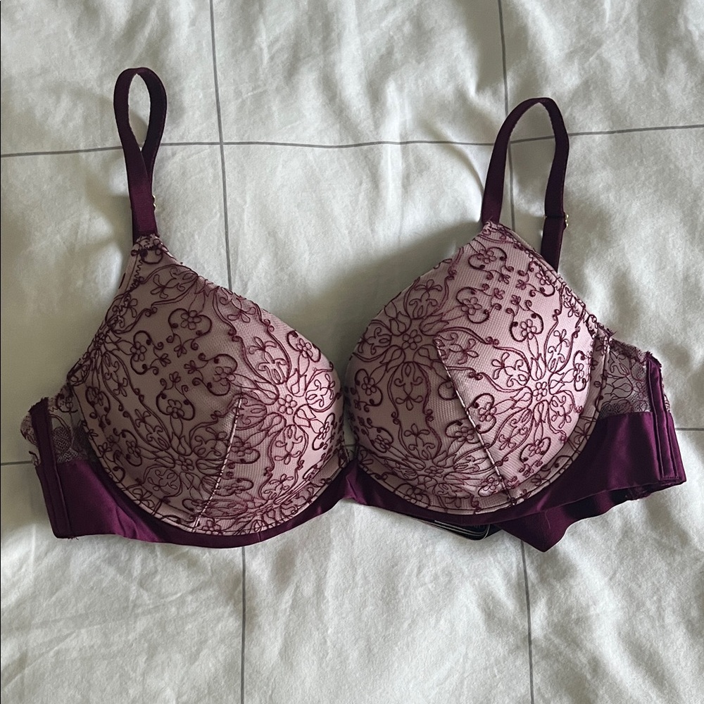 Victoria’s Secret Bra- 32C, Push up